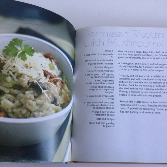 Easy One Pot Recipe Book Meat Seafood and Vegetarian Dishes - Picture 6 of 12